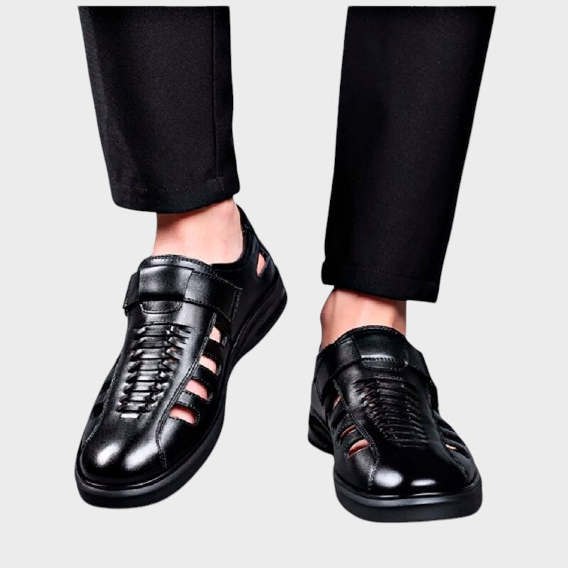 Daniel | Brown leather sandals in a sporty style