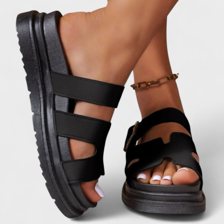 VERITY | Orthopaedic sandals