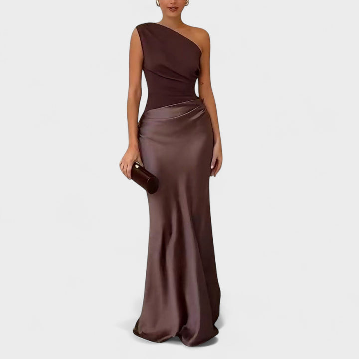 ERNA | Elegant pleated maxi dress