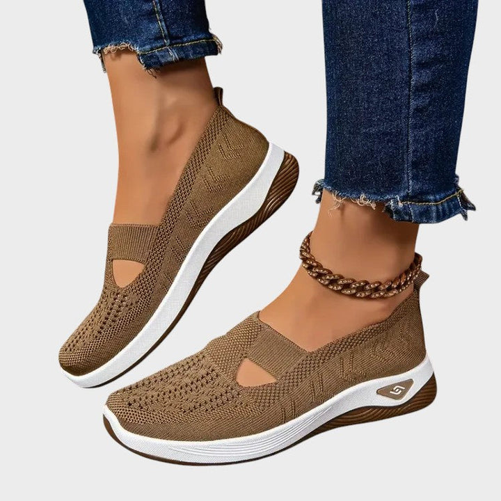Holly  | Orthopedic Goose Shoe with Arch Support